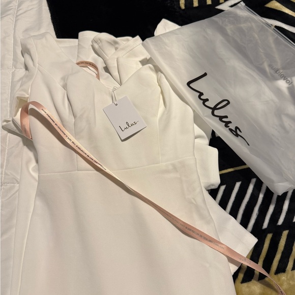 NWT Lulus feeling Of Forever White Long Sleeve Mermaid Maxi Dress - Size XS - Picture 5 of 9